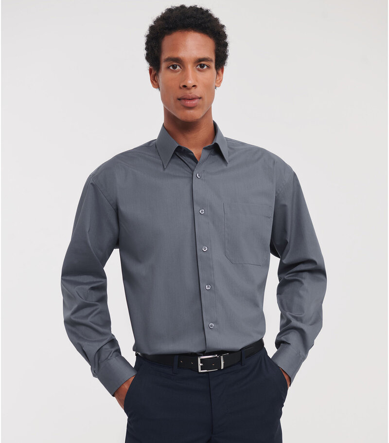 Russell_Mens-Long-Sleeve-Polycotton-Easy-Care-Poplin-Shirt_934M_0R934M0CG_Model_front
