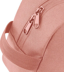 BagBase_Recycled-Essentials-Wash-Bag_BG277_blush-pink_carry-handle