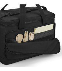 Bagbase_Recycled-Large-Cooler-Shoulder-Bag_BG290_black_front-pocket