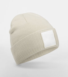 Beechfield_Applique-Patch-Beanie_B337R_oatmeal_white