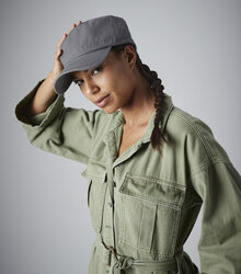 Beechfield_Army-Cap_B34_Graphite-Grey-Lifestyle-1