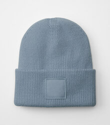 Beechfield_Deep-Cuffed-Tonal-Patch-Beanie_B336R_dusty-blue_flat-shot