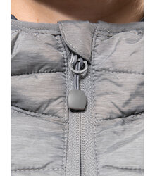 Kariban_Ladies-lightweight-hooded-padded-jacket_K6111-07_marl-silver_detail-neck-zip_2023