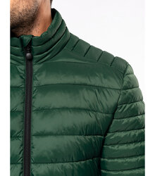 Kariban_Mens-lightweight-padded-jacket_K6120-7_forest-green_detail-neck-shoulder_2024