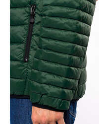 Kariban_Mens-lightweight-padded-jacket_K6120-9_forest-green_detail-hems-pocket_2024