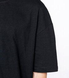 Native-Spirit_Mens-oversized-t-shirt-220gsm_NS332_black_detail_shoulder_2022