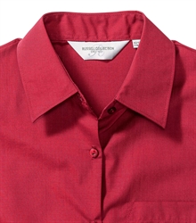 Russell-Ladies-Long-Sleeve-Classic-Polycotton-Poplin-Shirt-934F-classic-red-detail