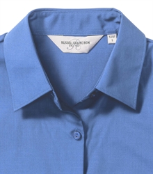 Russell-Ladies-Short-Sleeve-Fitted-Polycotton-Poplin-Shirt-935F-Corporate-blue-detail