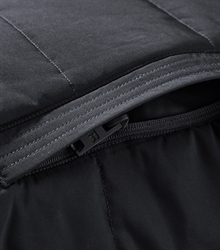 Russell-Mens-Cross-Jacket-R-430M-Black-Detail Pocket