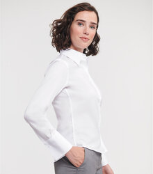 Russell_Ladies-Long-Sleeve-Ultimate-Non-Iron-Shirt_956F_0R956F030_Model_side