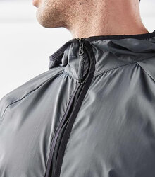 Stormtech_Ozone-Hooded-Shell_TMX-1_lifestyle_detail2