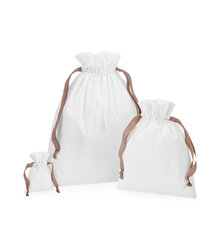 Westfordmill_Cotton-Gift-Bag-with-Ribbon-Drawstring_W121_soft-white_rose-gold_group-shot
